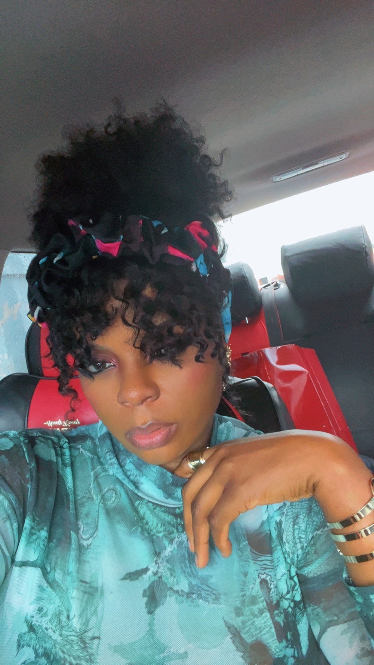 WET N WAVE colorful Ageless wig