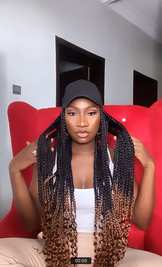 Face cap in two tone Briads